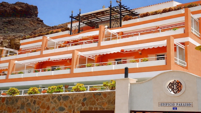 Paraiso Apartments