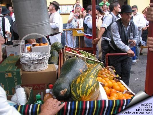Mogan fiesta photo