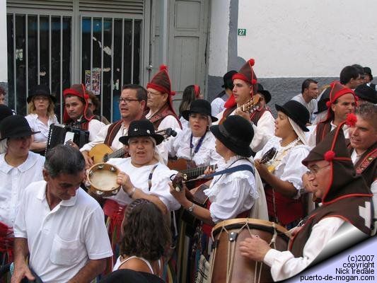 Mogan fiesta photo